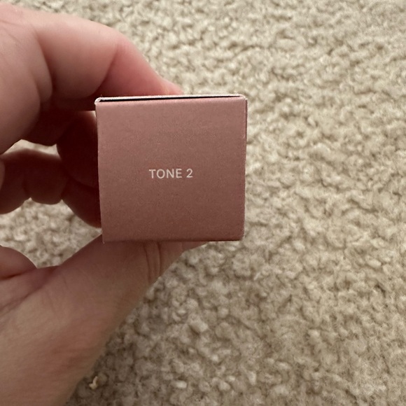 Mini ilia c beyond triple serum in tone 2 travel size - Picture 4 of 5